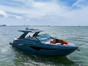 Thumbnail von Cruisers Yachts 34 GLS OB