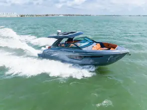 Thumbnail von Cruisers Yachts 34 GLS OB