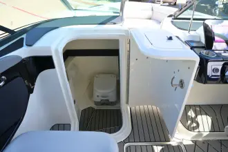 Thumbnail von Sea Ray SLX 260