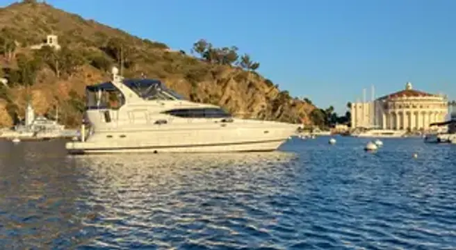 Cruisers Yachts 447 Sedan