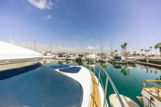 Thumbnail von Cruisers Yachts 447 Sedan