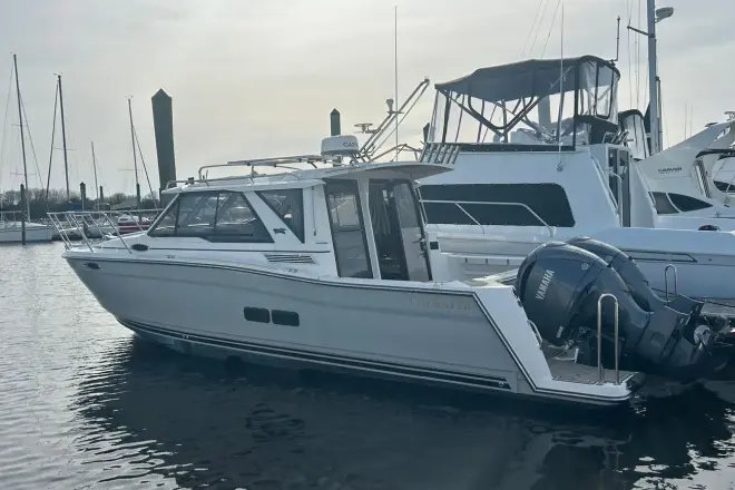 Cutwater Boats C 288 Coupe