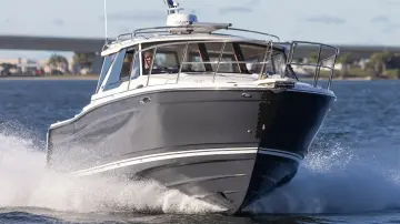 Thumbnail von Cutwater Boats C 288 Coupe
