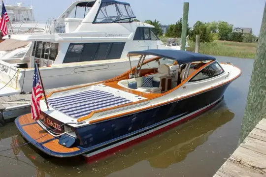 Hinckley 38