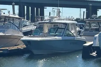 Boston Whaler 320 Vantage