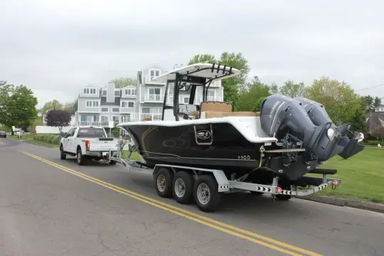 Sea Hunt Ultra 275 SE