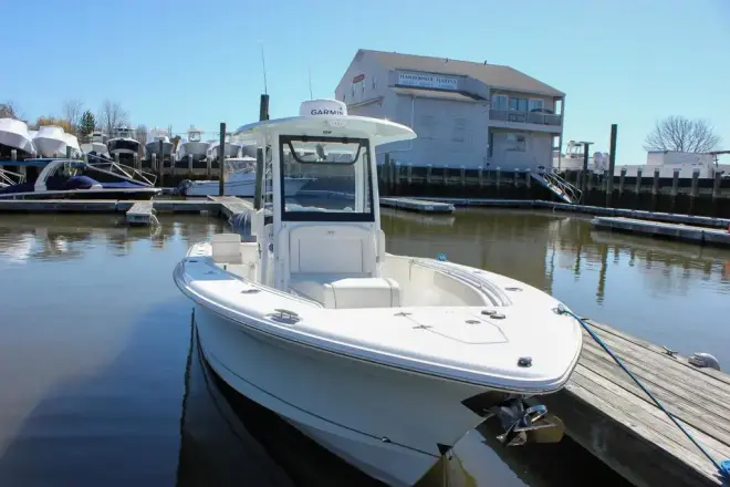 Sea Hunt Gamefish 27 With Coffin