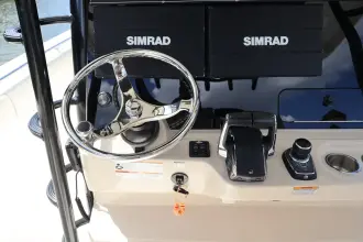 Thumbnail von Boston Whaler 330 Outrage