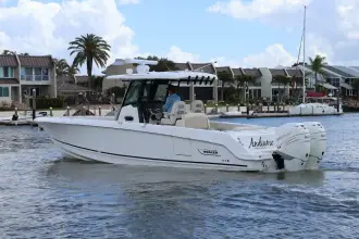 Thumbnail von Boston Whaler 330 Outrage