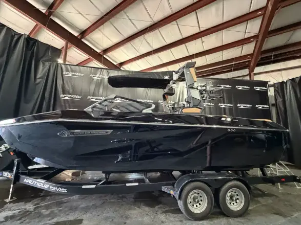 Super Air Nautique G23