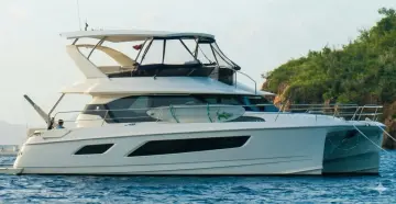 Aquila 44 Yacht