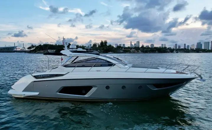 Azimut 55S