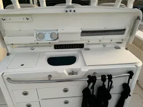 Thumbnail von Boston Whaler 350 Outrage
