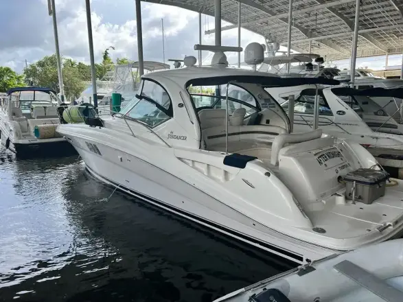 Sea Ray Sundancer 44