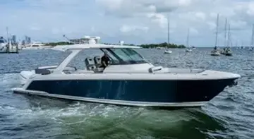 Thumbnail von Tiara Yachts 38 LS