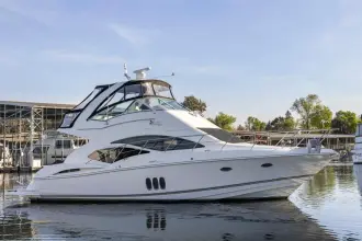 Thumbnail von Cruisers Yachts 447 Sport Sedan