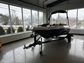Thumbnail von Scarab Boats 165 ID