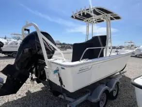 Thumbnail von Boston Whaler 190 Montauk