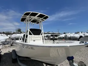 Thumbnail von Boston Whaler 190 Montauk