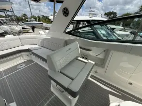 Thumbnail von Sea Ray 320 Sundancer Außenborder