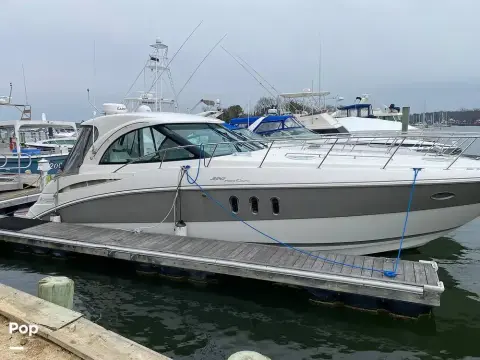 Cruisers Yachts 390 Express Coupe