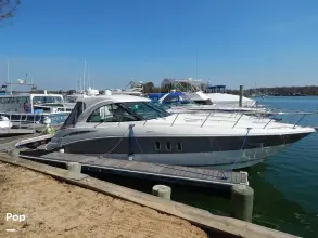 Thumbnail von Cruisers Yachts 390 Express Coupe