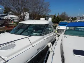Thumbnail von Cruisers Yachts 390 Express Coupe