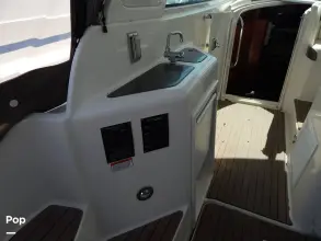 Thumbnail von Cruisers Yachts 390 Express Coupe