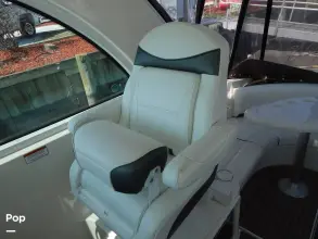 Thumbnail von Cruisers Yachts 390 Express Coupe