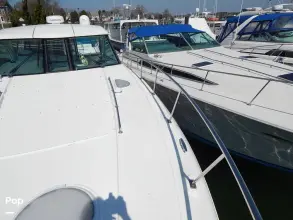 Thumbnail von Cruisers Yachts 390 Express Coupe