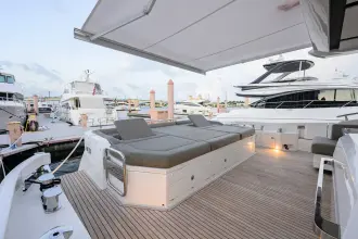 Thumbnail von Azimut S7