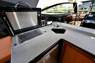 Thumbnail von Cruisers Yachts 38 GLS OB