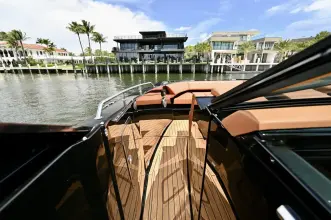 Thumbnail von Cruisers Yachts 38 GLS OB