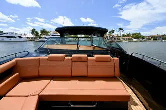 Thumbnail von Cruisers Yachts 38 GLS OB