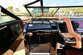 Thumbnail von Cruisers Yachts 38 GLS OB