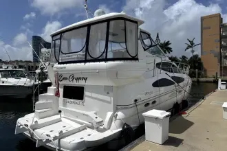 Thumbnail von Cruisers Yachts 405 Express Motoryacht