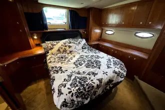 Thumbnail von Cruisers Yachts 405 Express Motoryacht
