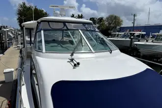 Thumbnail von Cruisers Yachts 405 Express Motoryacht