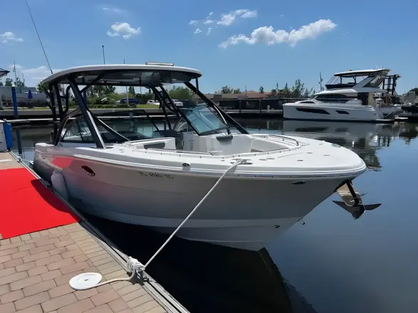 Robalo R317 DUAL CONSOLE