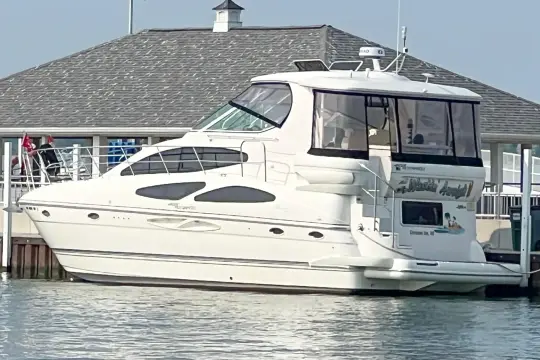 Cruisers Yachts 405 Express Motoryacht WASTIN' AWEIGH