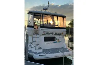 Thumbnail von Cruisers Yachts 405 Express Motoryacht WASTIN' AWEIGH
