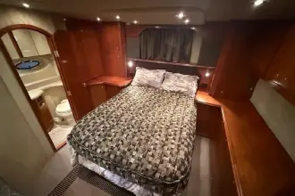 Thumbnail von Cruisers Yachts 405 Express Motoryacht WASTIN' AWEIGH