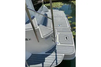 Thumbnail von Cruisers Yachts 405 Express Motoryacht WASTIN' AWEIGH