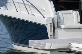 Thumbnail von Tiara Yachts 43LE