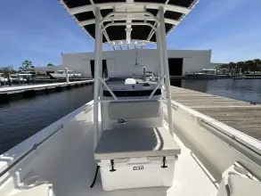 Thumbnail von Boston Whaler 190 Montauk