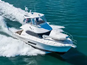 Riviera 43 Open Flybridge THERAPY