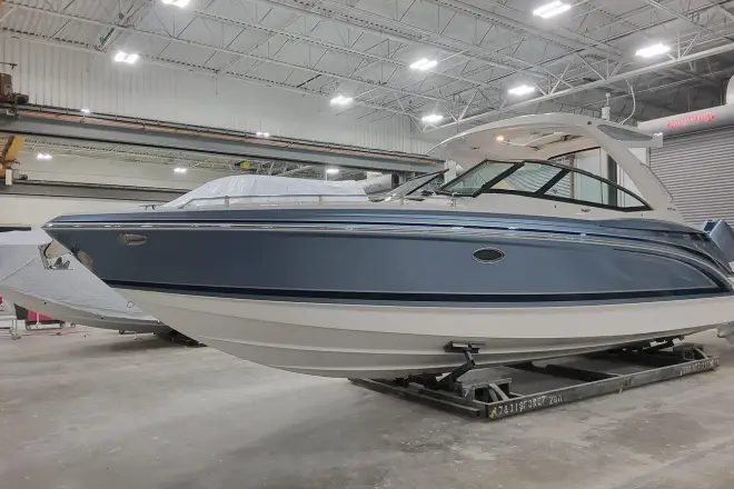 Formula 330 Bowrider
