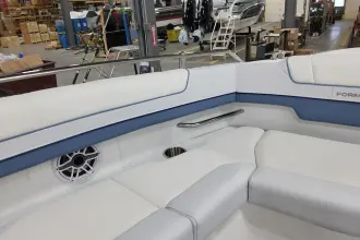 Thumbnail von Formula 330 Bowrider