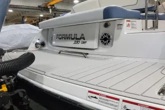 Thumbnail von Formula 330 Bowrider