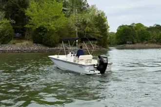 Thumbnail von Boston Whaler 170 Montauk